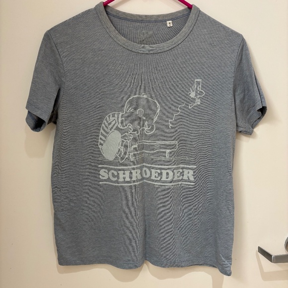 Uniqlo Women’s Peanuts Schroeder at the Piano Tee blue size M - Picture 1 of 5